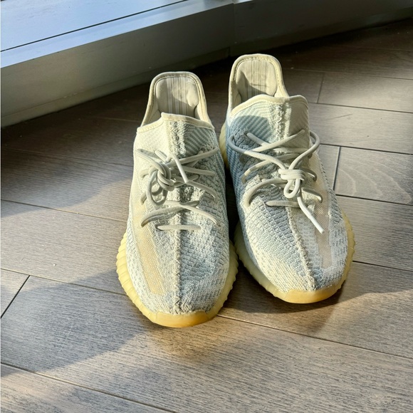 Adidas Yeezy 350 v2 - Blue Tints - Picture 2 of 5